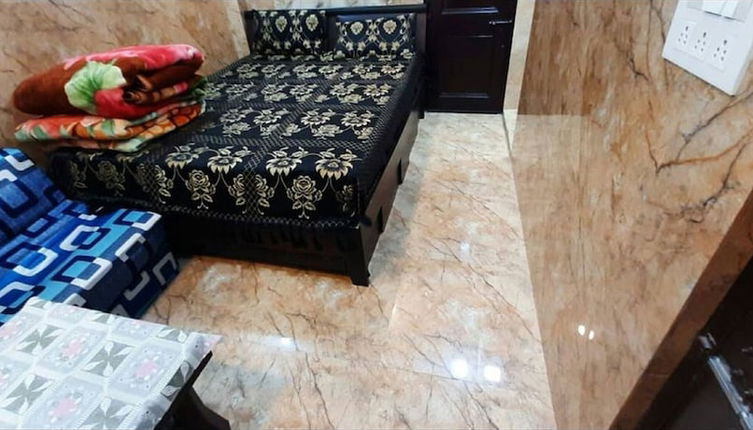 Photo 1 - Room in Guest Room - Posh S Delhi Foreigners Area, Lajpat Nagar