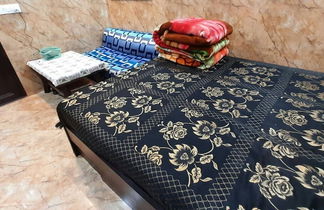 Photo 3 - Room in Guest Room - Posh S. Delhi Foreigners Area, Lajpat Nagar