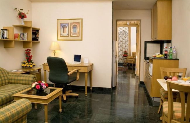 Savoy Suites Noida - Foto 7