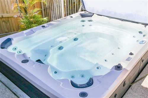 Photo 23 - Spa Haven Deluxe 17A