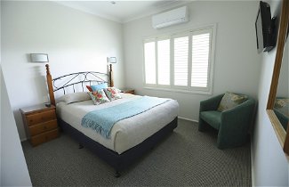 Photo 3 - Country Apartments