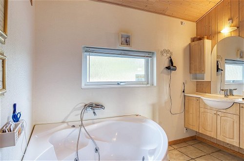 Photo 4 - 8 Person Holiday Home in Rodby