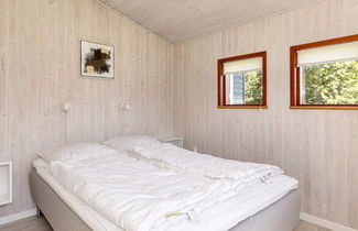 Photo 2 - 5 Person Holiday Home in Lokken