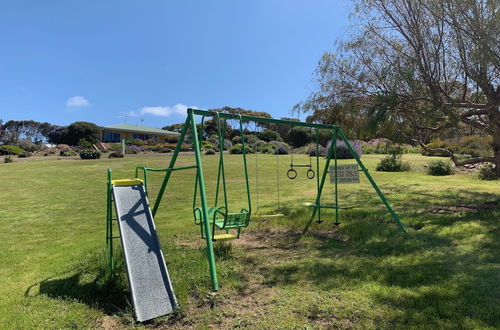 Photo 64 - Emu Bay Holiday Homes