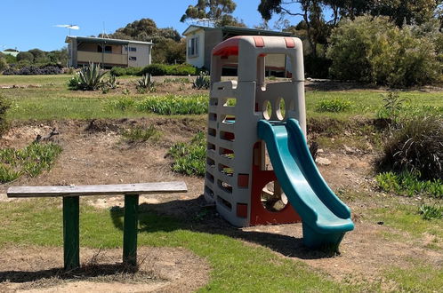 Photo 63 - Emu Bay Holiday Homes