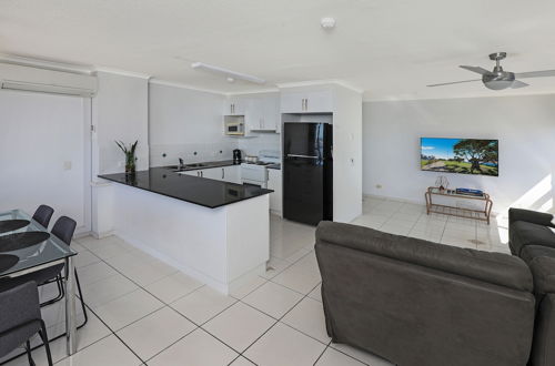 Photo 10 - Palmerston Tower Holiday Apartment Unit