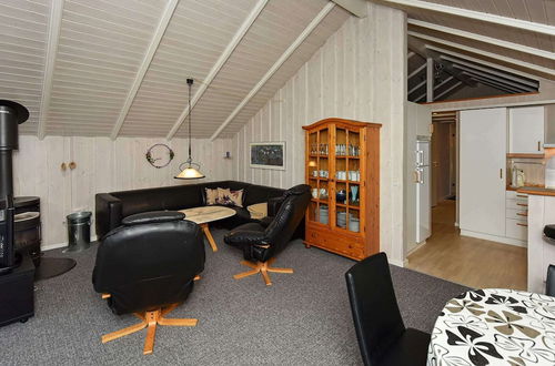 Photo 9 - 8 Person Holiday Home in Oksbol