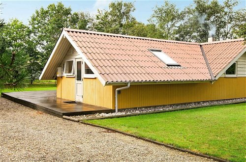 Photo 15 - 6 Person Holiday Home in Hemmet