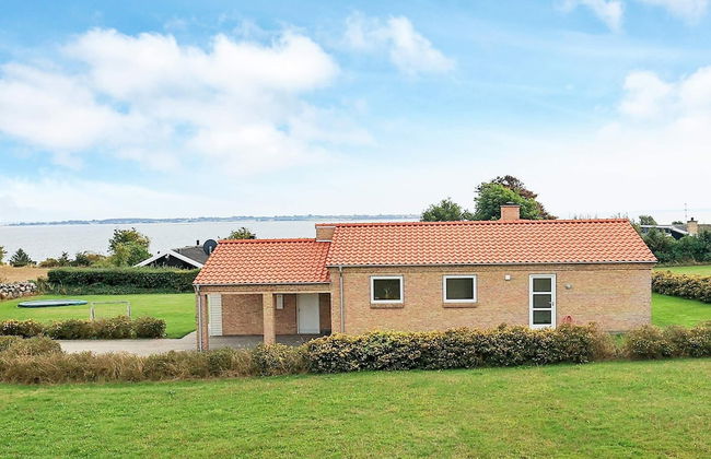 8 Person Holiday Home in Faaborg - Foto 31