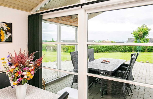 8 Person Holiday Home in Faaborg - Foto 14