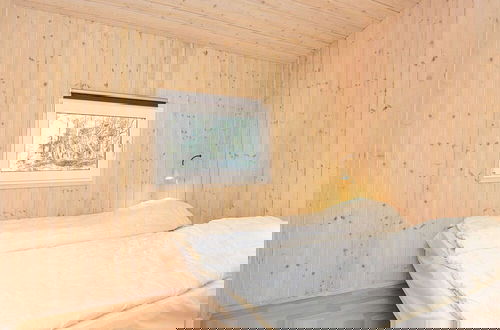 Photo 17 - 6 Person Holiday Home in Albaek