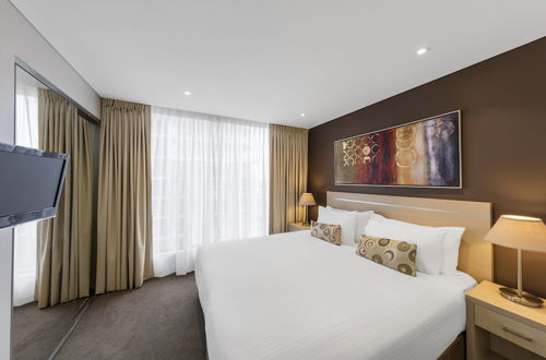 Photo 6 - Oaks Adelaide Horizons Suites