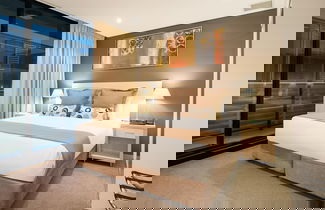 Photo 1 - Oaks Adelaide Horizons Suites