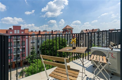 Photo 36 - Esencja Apartments Poznan by Renters