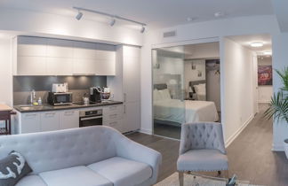 Foto 1 - Yorkville Executive Suites