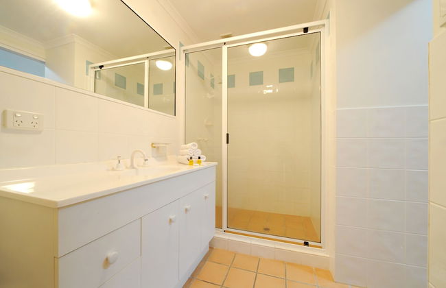 at Beach Court Holiday Villas - Foto 12
