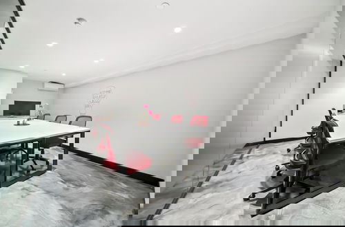 Foto 32 - Studio 8 Residences - Adults Only