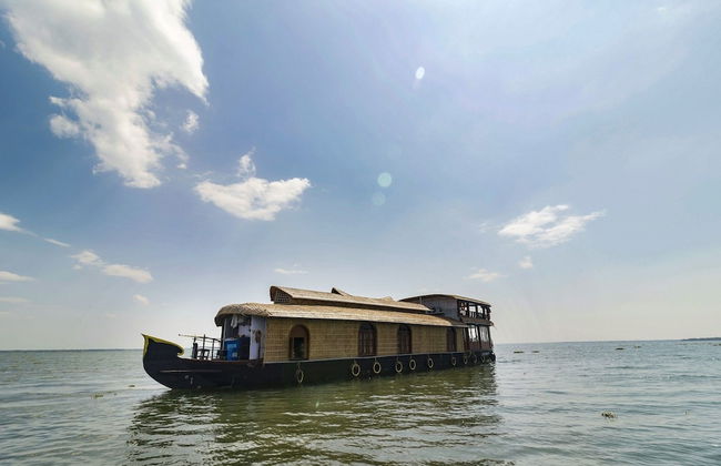 GuestHouser 3 BHK Houseboat 1b08 - Foto 30