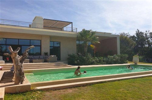 Photo 1 - 13 Bedroom Villa With Heated Pool, Golf Course, Seaside