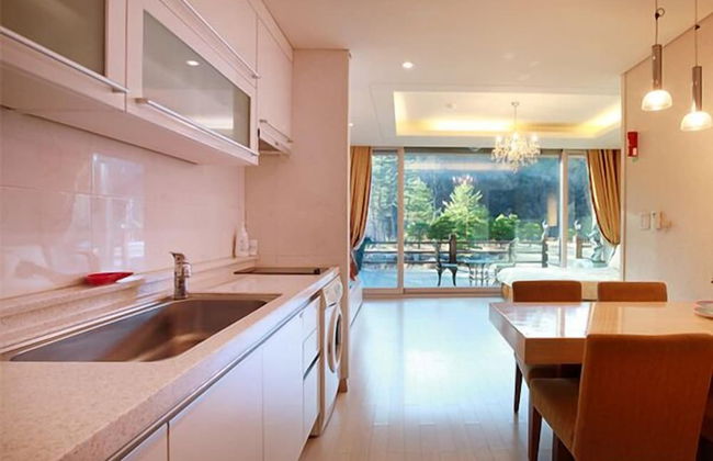 Hugel Heim Pension - Photo 35