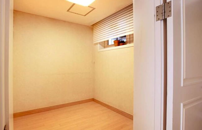 Hugel Heim Pension - Photo 20