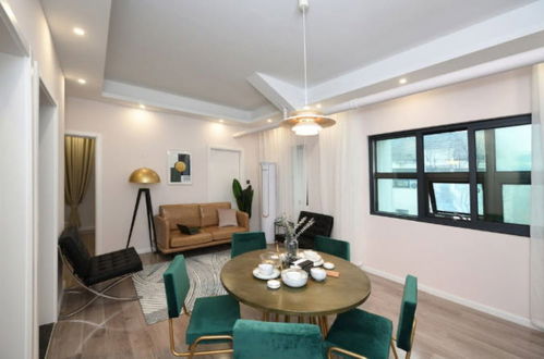 Photo 1 - Old Beach Hongkong Style Apartment