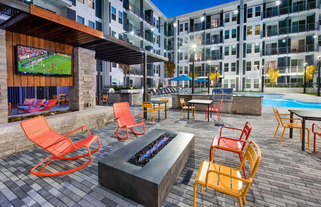 S1bd Serviced 1-br w Full Kitchen in Walkable Neighborhood - Foto 26