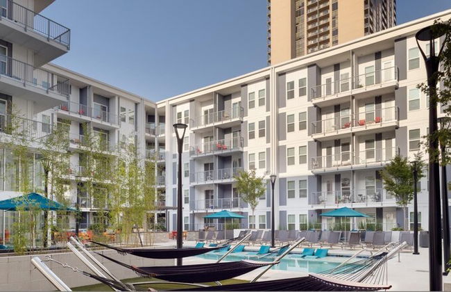 S1bd Serviced 1-br w Full Kitchen in Walkable Neighborhood - Foto 25