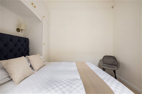 Foto 7 - Luxury 2-bed Apartment in Knightsbridge