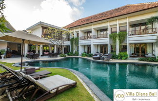 Foto 1 - Huge 16 Bedrooms Villa in Bali for Your Group and Party