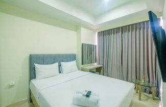 Foto 1 - Cozy Stay @ Strategic Place 2BR Menteng Park Apartment