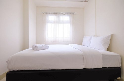 Photo 2 - 2 Bedrooms at Green Pramuka City Apartment By Travelio