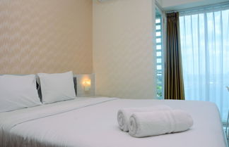 Photo 3 - Comfy with Modern Style 1BR Grand Kamala Lagoon Apartment