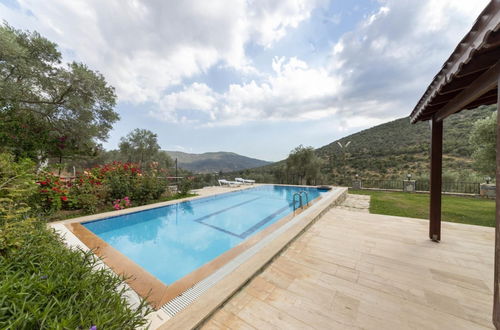 Foto 1 - Splendid Villa Surrounded by Nature Near Milas-bodrum Airport