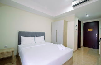 Foto 3 - Simply Modern Studio Menteng Park Apartment