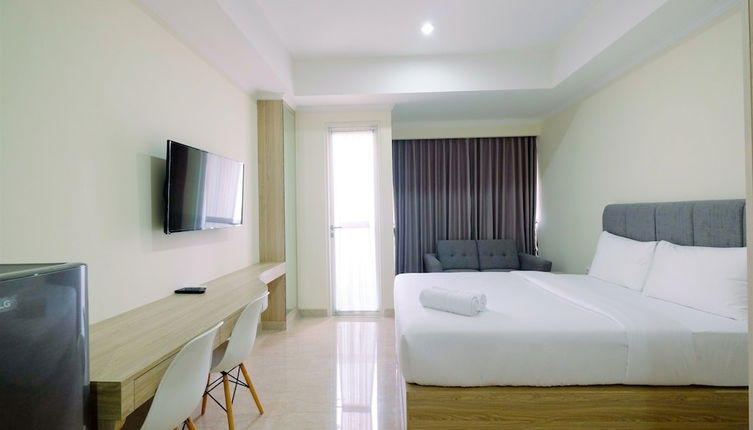 Foto 1 - Simply Modern Studio Menteng Park Apartment