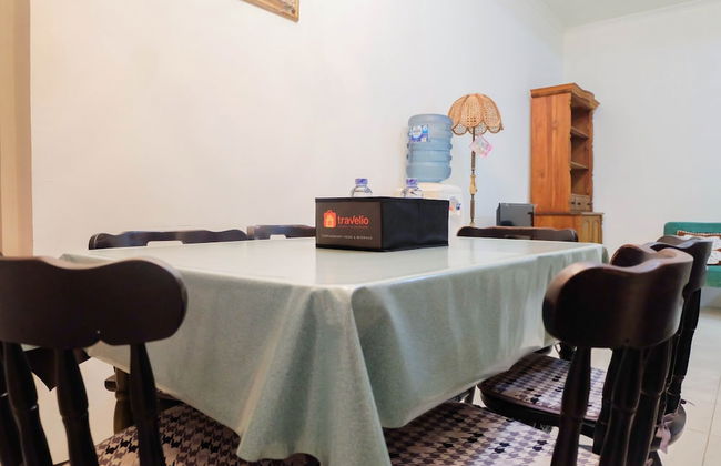 Homey & Vintage 2BR @ Sudirman Park Apartment - Foto 25
