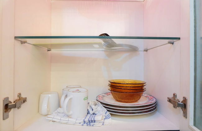 Homey & Vintage 2BR @ Sudirman Park Apartment - Foto 16