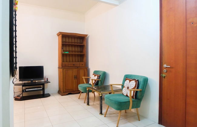 Homey & Vintage 2BR @ Sudirman Park Apartment - Foto 17