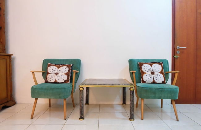 Homey & Vintage 2BR @ Sudirman Park Apartment - Foto 3