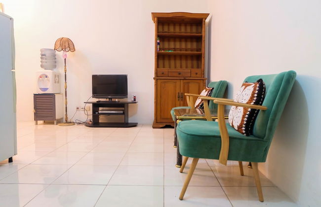 Homey & Vintage 2BR @ Sudirman Park Apartment - Foto 19