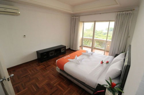 Photo 2 - Apatel Apartement Kedoya Elok