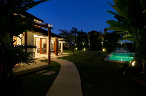 Photo 28 - Amazing Villa With Pool and Huge Lawn