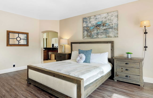 Grapevine by Avantstay Secluded 5BR Villa 4 Acres of Vineyards & Avo Groves! - Photo 32