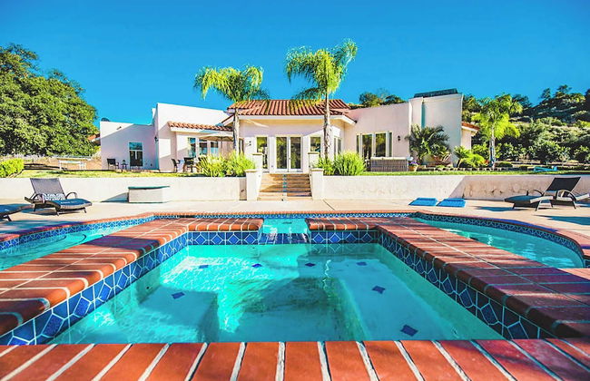 Grapevine by Avantstay Secluded 5BR Villa 4 Acres of Vineyards & Avo Groves! - Photo 1