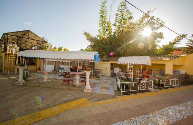 Signal Gardens Hotel - Photo 52