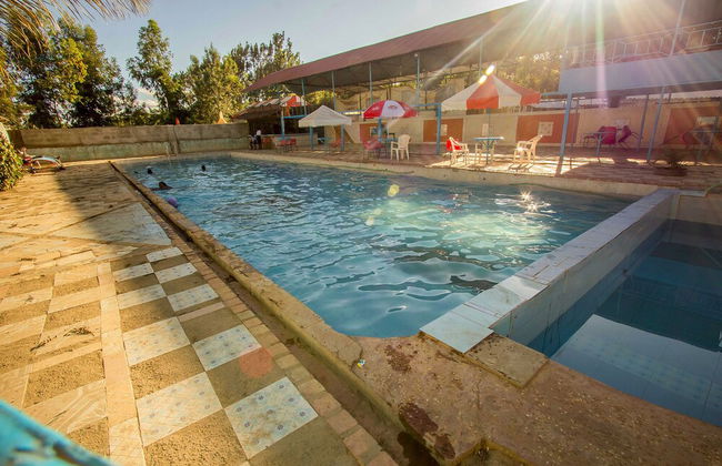 Signal Gardens Hotel - Photo 33