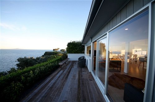 Foto 31 - Coastal Home with Admire Lovely Sea View