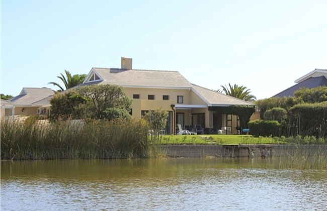 Stunning Cape Peninsula Holiday Villa With Pool - Foto 28