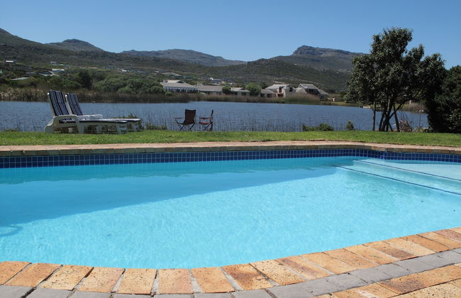 Stunning Cape Peninsula Holiday Villa With Pool - Foto 17